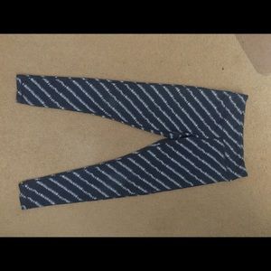 Inner Spirit - Size Small Athletic Leggings